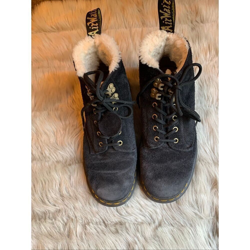 Dr. Martens 101 SUEDE SHEARLING LINED BOOTS  W9 M8 - Picture 2 of 9